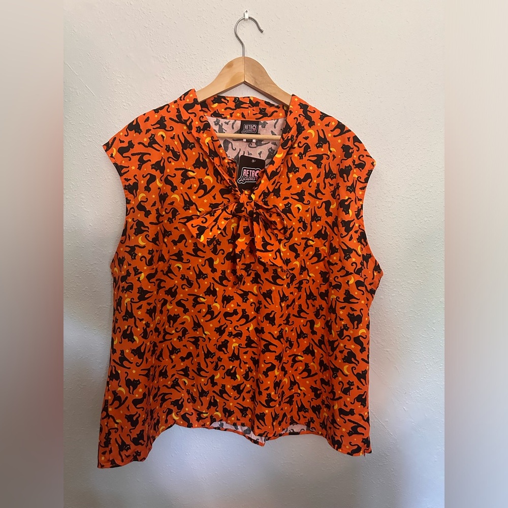 Retrolicious Halloween black cat bow top